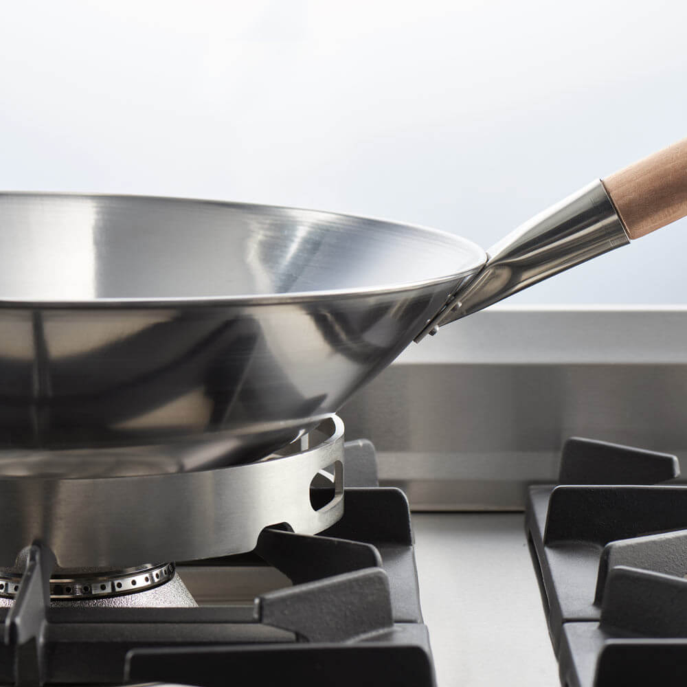 Stalgast Edelstahl Gasherd mit 6 Brennern (3,5+2x5+2x7+9), Elektro-Umluft-Backofen GN1/1 und Untersc